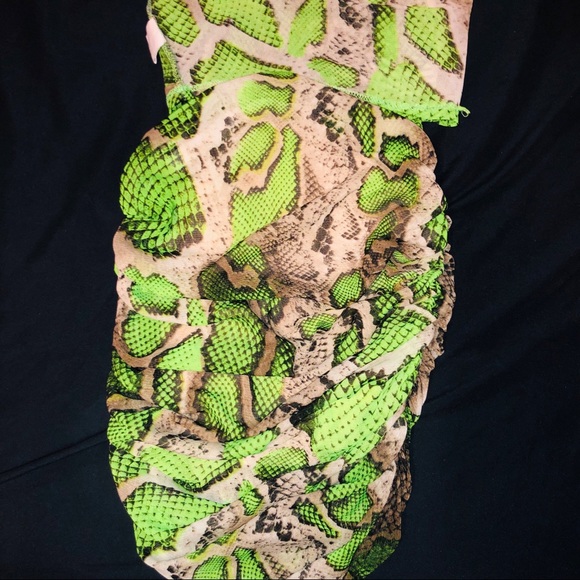 Super cute snake skin two-piece - Picture 3 of 4